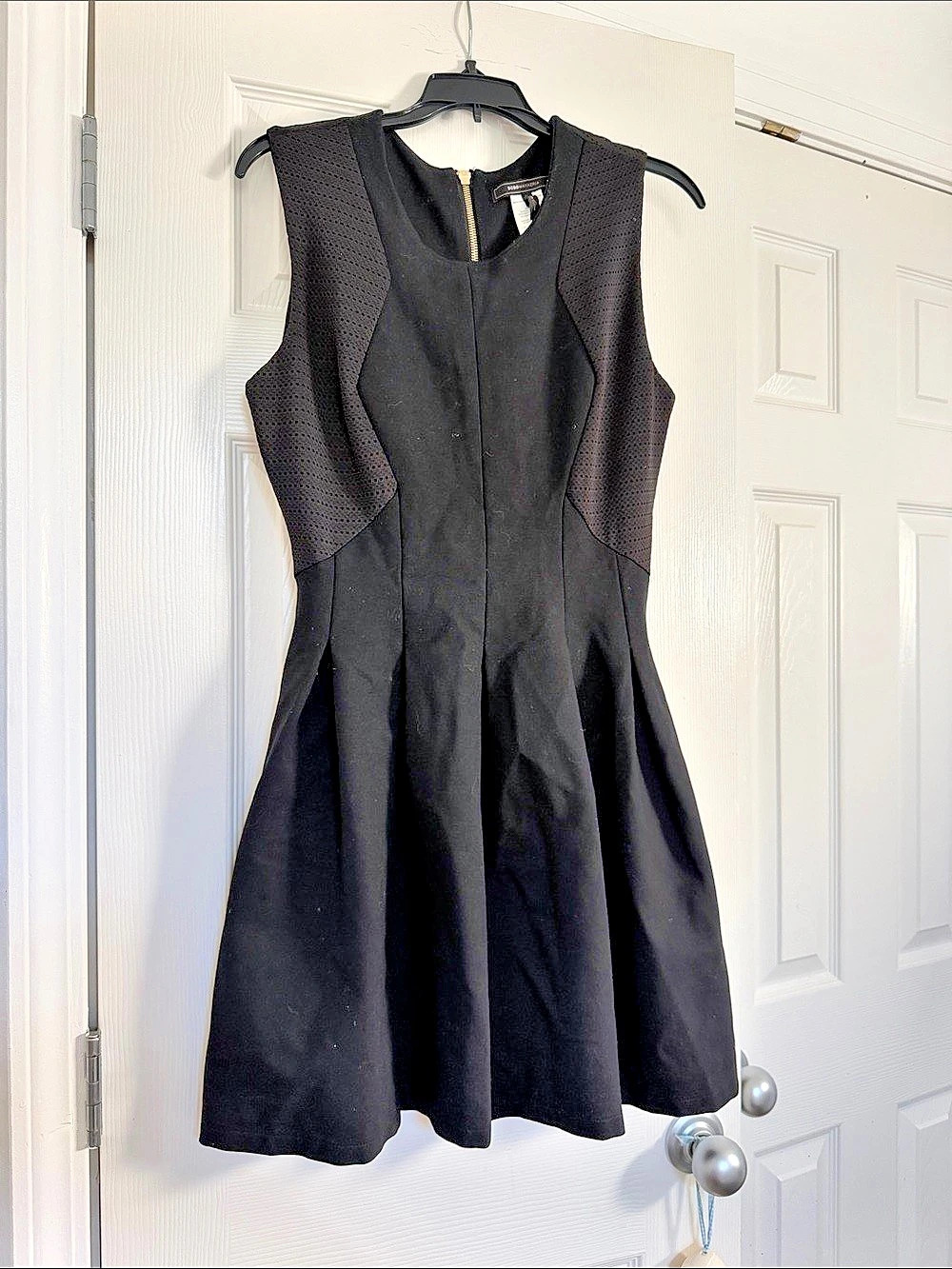 BCBGMAXAZRIA Black Mini Dress Size Medium Like New